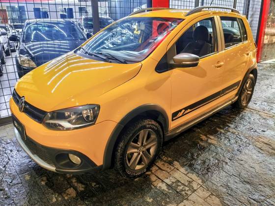 VOLKSWAGEN CROSSFOX 1.6 MI FLEX 8V 4P MANUAL